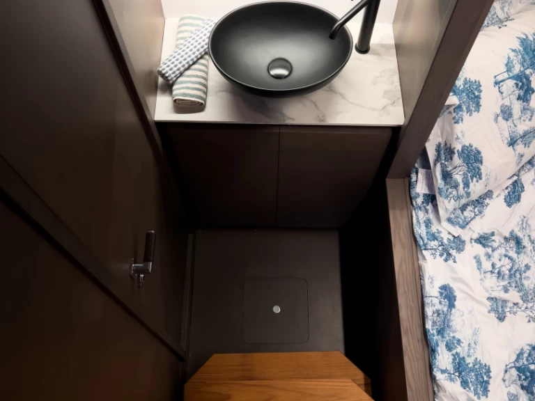 Alquiler de embarcaciones Vanguard Tesoro T41 enGlyfáda en Samboat