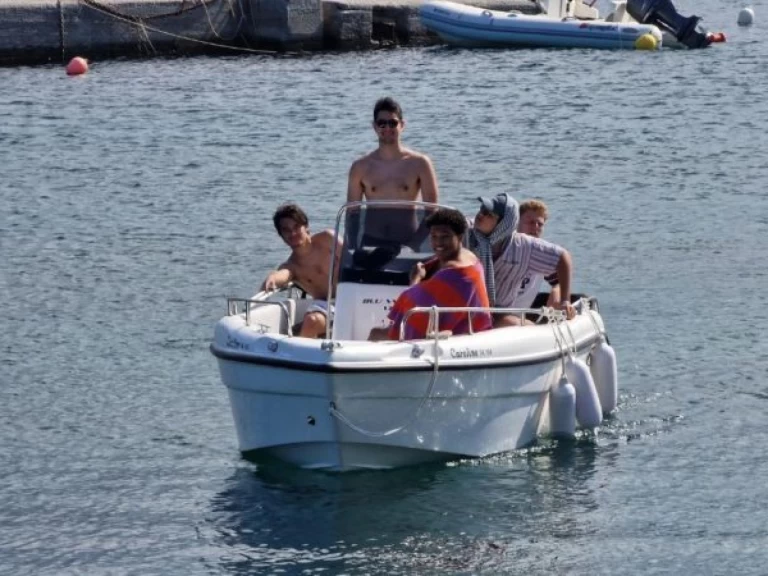 Alquiler de barcos Andros barato de Blu Water 170