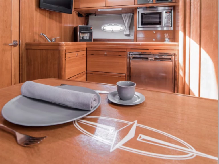 Alquiler de Lancha, con o sin patrón Bavaria Toúrlos