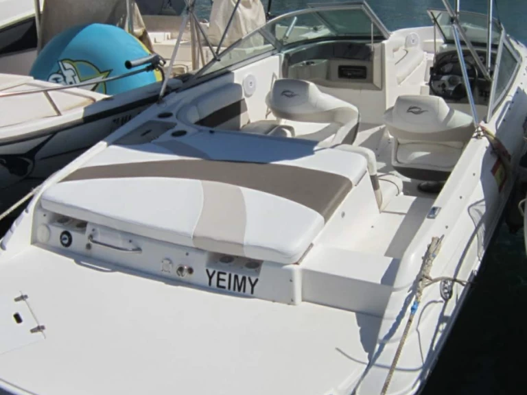 Alquiler de embarcaciones Rinker captiva 192 enPuerto ' El Candado ' en Samboat