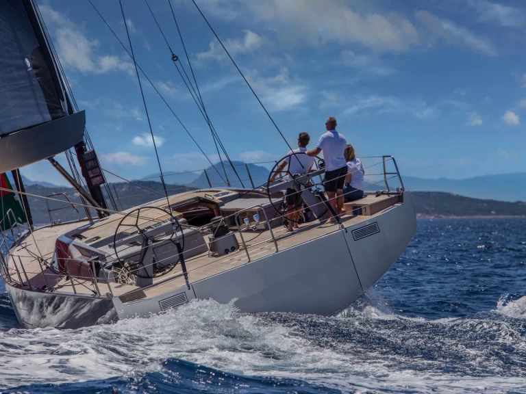 Alquiler Velero Solaris con o sin  título de navegación