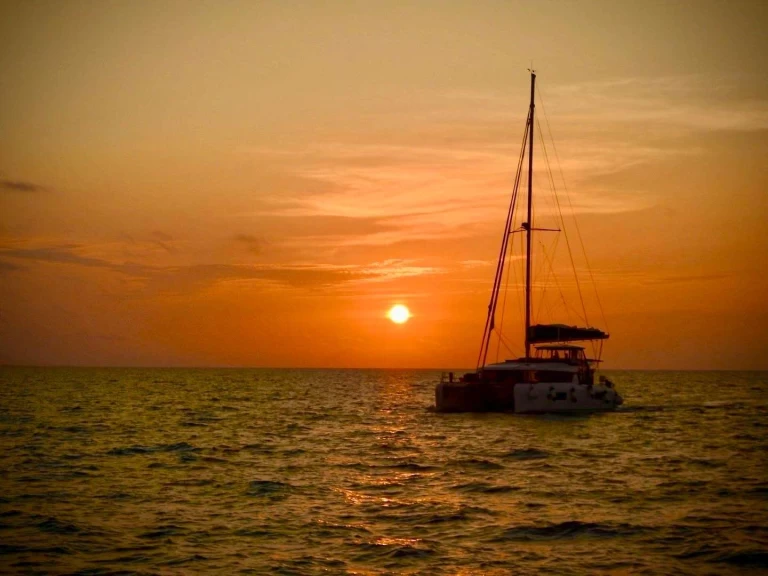 Alquiler de embarcaciones Lagoon VITAMIN SEA enSan Martín en Samboat