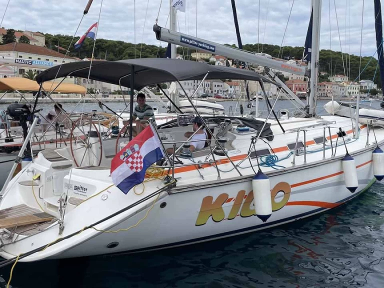 Alquiler Estado libre de Fiume - Bavaria Bavaria 49 en SamBoat