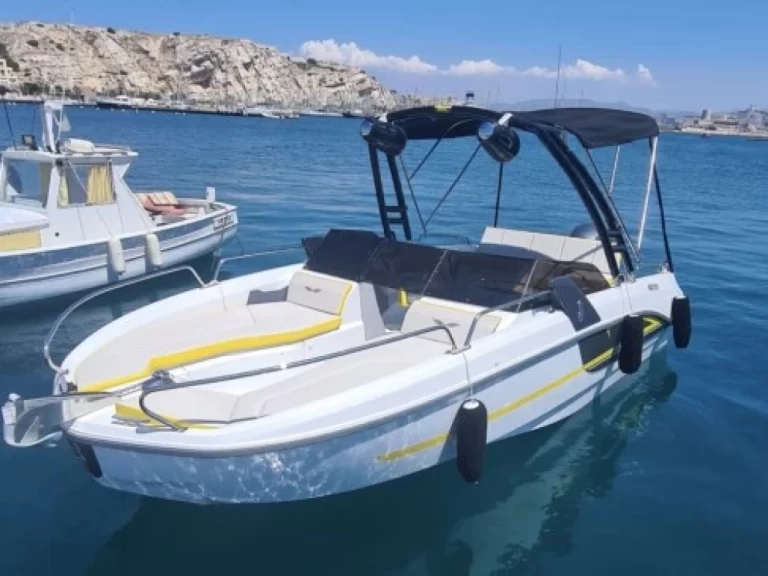 Bénéteau flyer 6,6 de alquiler a Novalja