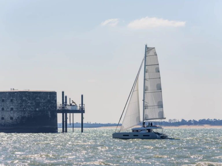 Alquiler de Catamarán, con o sin patrón Lagoon Bas du Fort