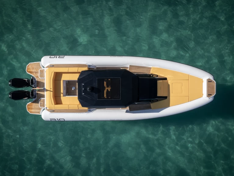 Alquiler Neumática Renier con o sin  título de navegación