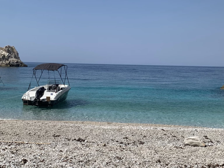 Alquiler de Lancha, con o sin patrón Assos Marine Kórinthos