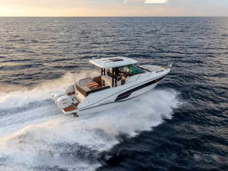 Alquiler Lancha Jeanneau con o sin  título de navegación