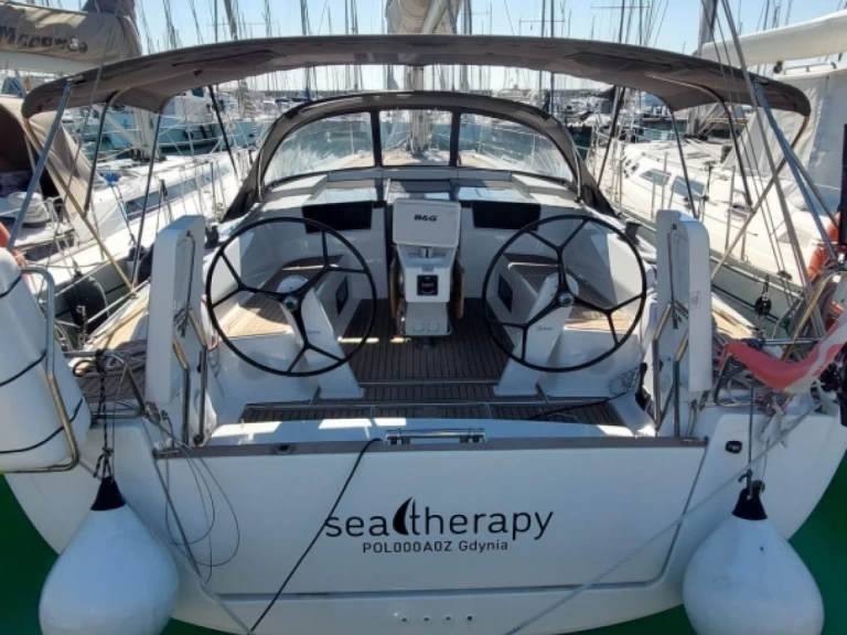 Alquiler de barcos Castiglioncello barato de Hanse 418