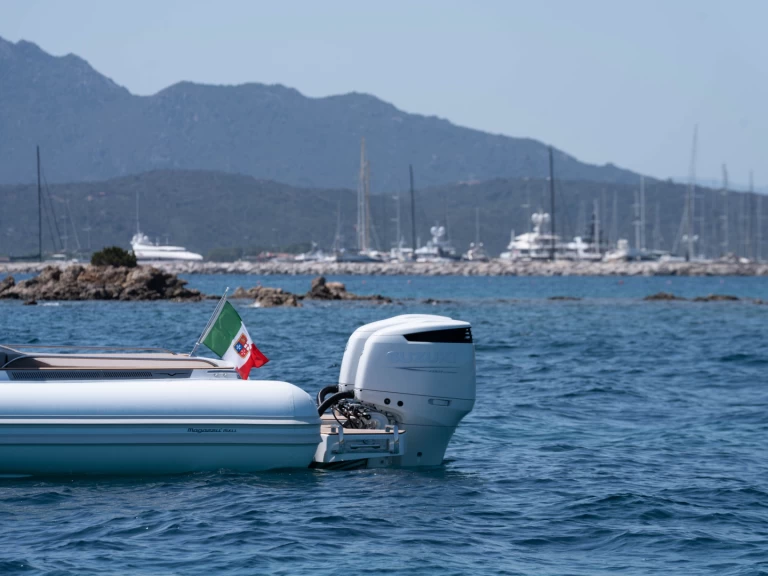 Alquiler de Neumática, con o sin patrón Magazzu Porto Rotondo