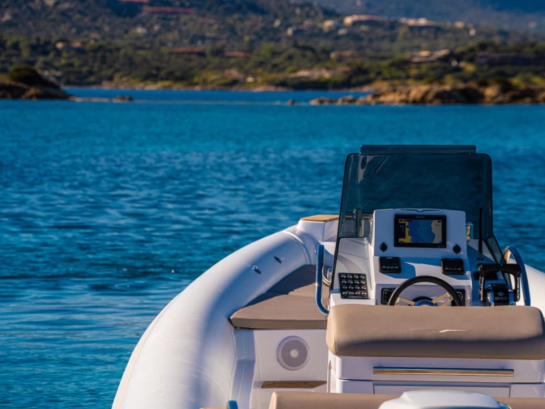 Alquiler de Magazzu M-GT Spider en Porto Rotondo