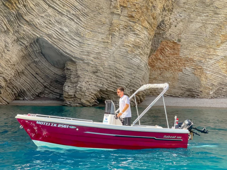 Nikitas 499 de alquiler a Palaiokastrítsa