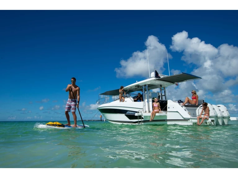 Alquiler de barcos Port Grimaud barato de Cap Camarat 12.5WA