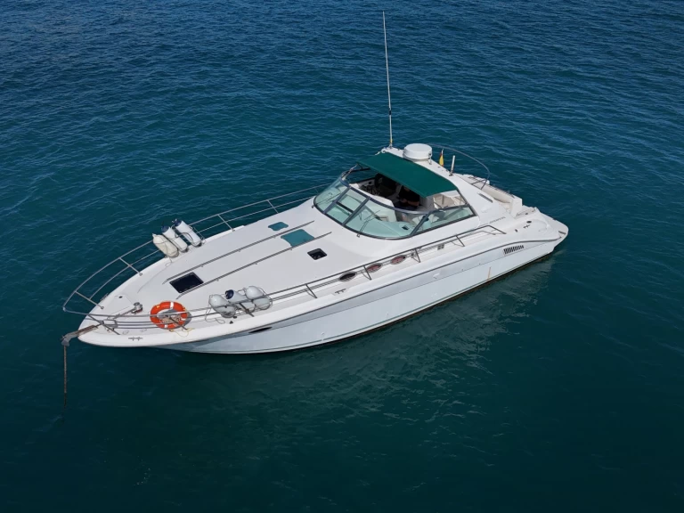 Alquiler de barcos La Pobla de Farnals barato de Sea Ray 370 Sundancer