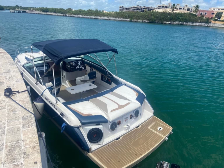 Alquiler de Four Winns S 235 en Punta Cana
