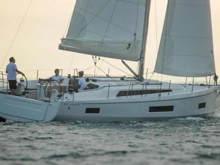 Alquiler de Velero, con o sin patrón Bénéteau Golfe-Juan