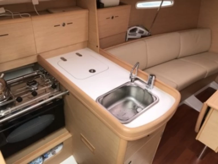 Alquiler de Bénéteau First 31.7 en Les Sables-d'Olonne