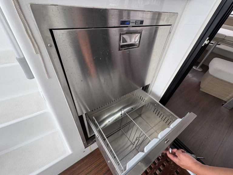 Alquiler Catamarán Lagoon con o sin  título de navegación