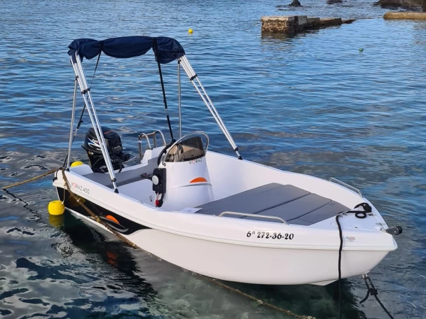 Alquiler de INDALBOATS VORAZ 400 en Mahón