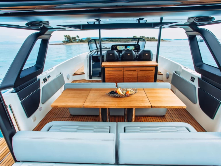 Alquiler de Cranchi A46 en Marina Ibiza