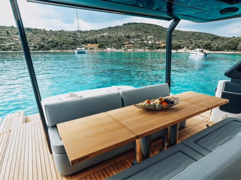 Alquiler de barcos Marina Ibiza barato de A46