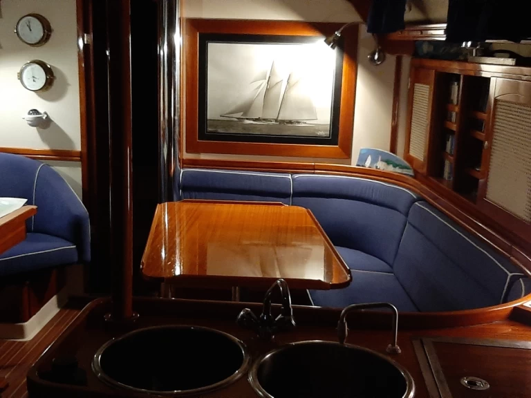 Alquiler de Hanse Hanse 411 en Marina di Grosseto