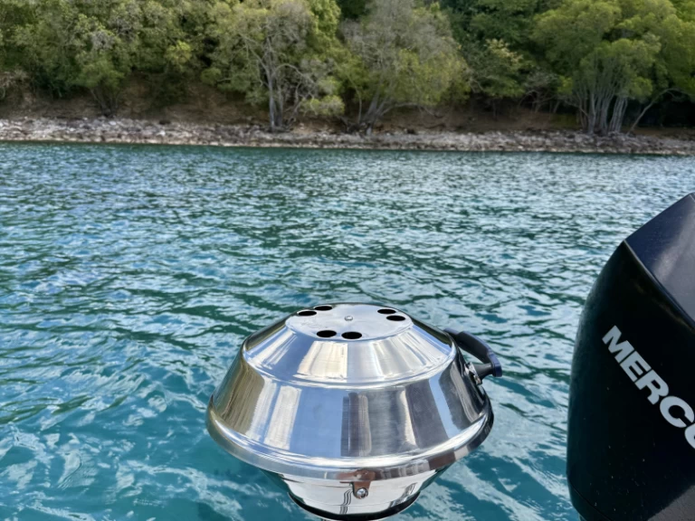 Alquiler de embarcaciones Axopar Axopar 28 T-Top enFort-de-France en Samboat