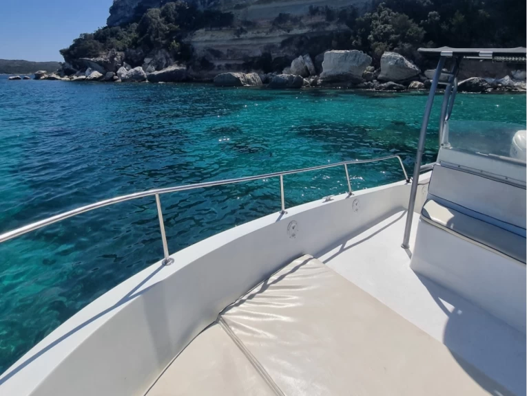 Alquiler Lancha Mako con o sin  título de navegación