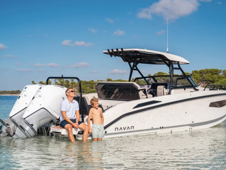 Alquiler de embarcaciones Navan Navan S30 enCerdeña en Samboat