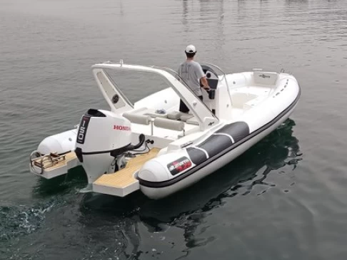 Alquiler de Neumática, con o sin patrón Altamarea Cerdeña