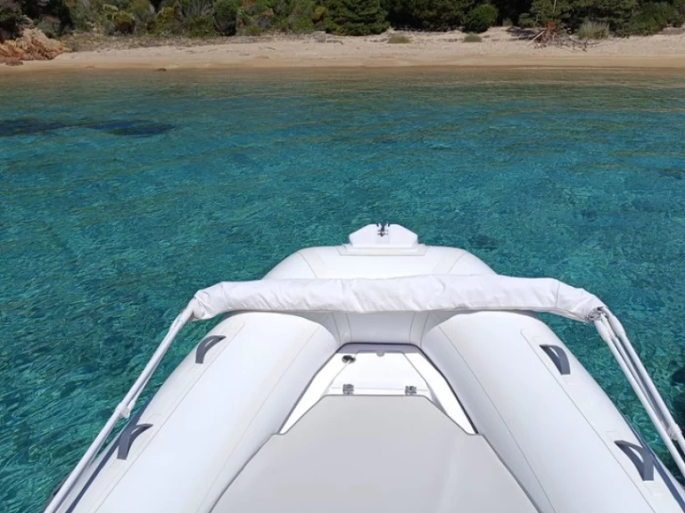 Alquiler de Neumática, con o sin patrón Selva Marine Company Cerdeña