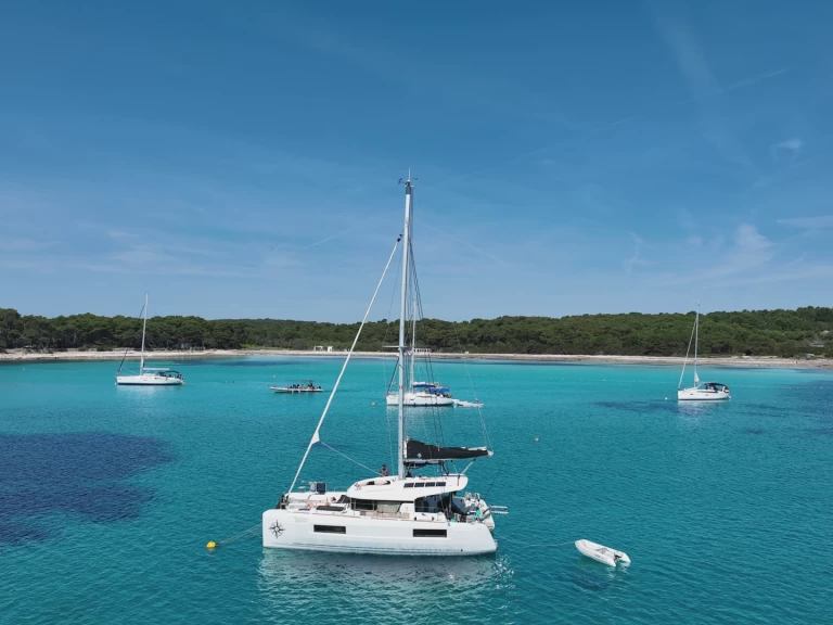 Lagoon Lagoon 40 de alquiler a Pomer