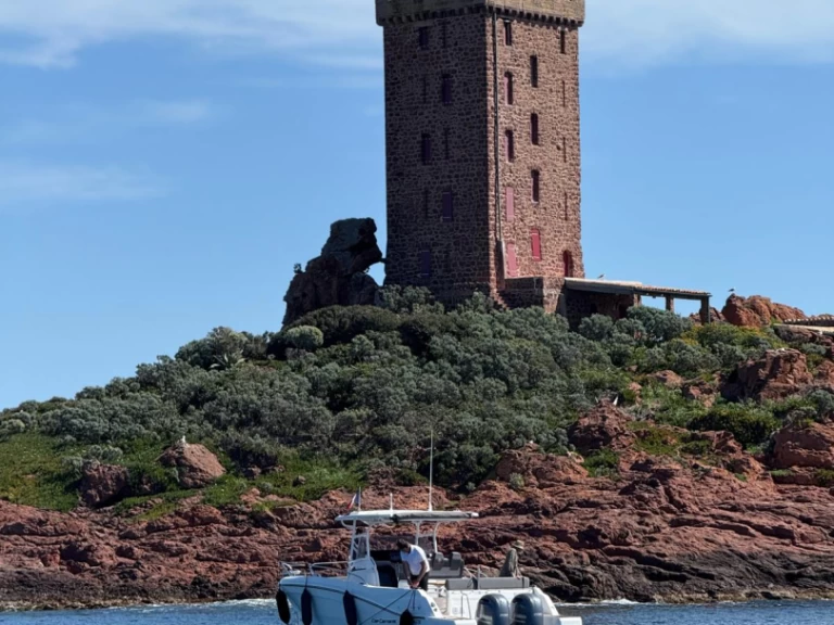 Alquiler Lancha en Fréjus - Jeanneau Cap Camarat 9.0 CC