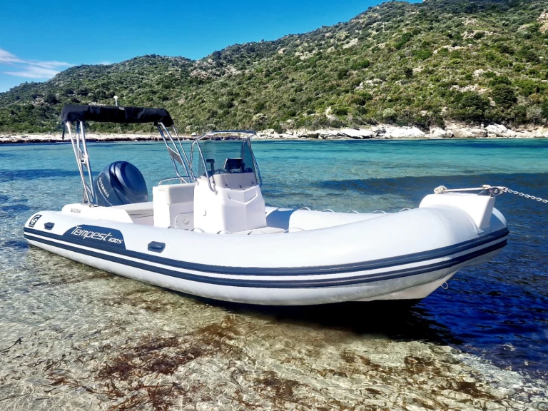 Alquiler Saint-Florent - Capelli Tempest 630 en SamBoat