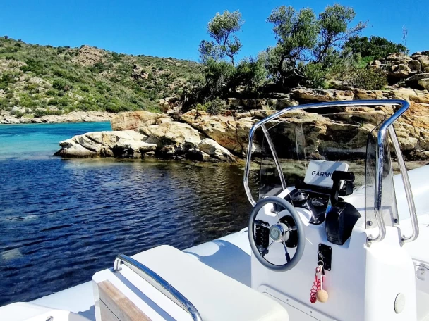 Alquiler de barcos Saint-Florent barato de Tempest 630