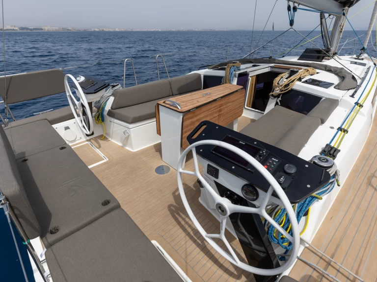 Velero para alquilar Marsella al mejor precio