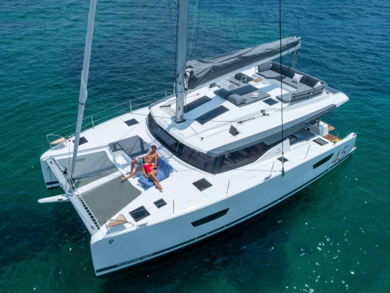 Alquiler de Catamarán, con o sin patrón Fountaine Pajot Le Marin