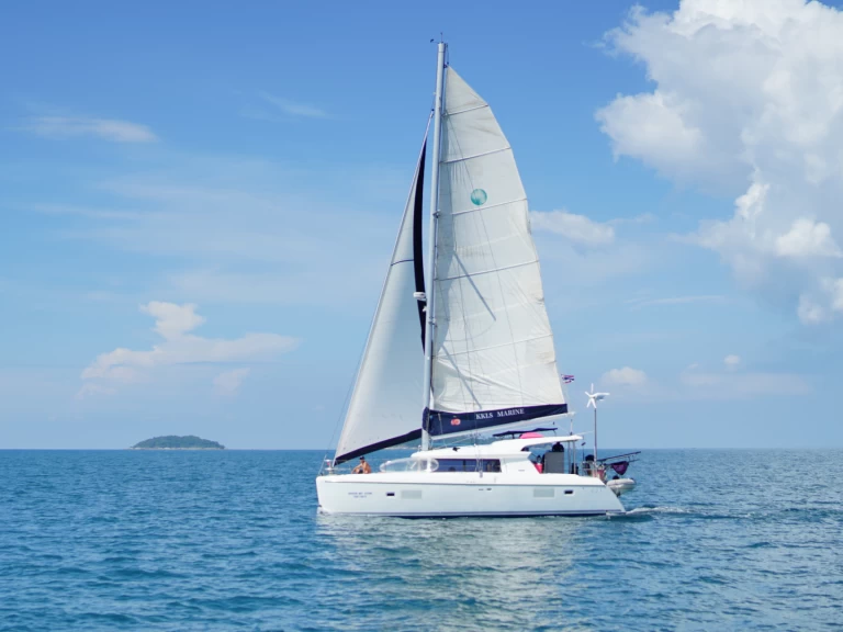 Alquiler Catamarán Lagoon con o sin  título de navegación