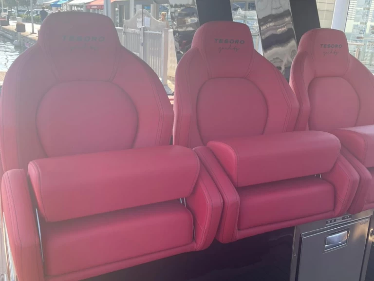 Alquiler Lancha Tesoro con o sin  título de navegación