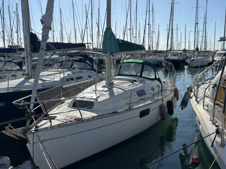 Bénéteau Oceanis 321 de alquiler a Saint-Cyprien