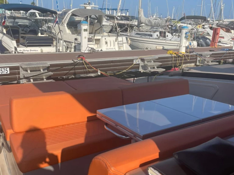 Tesoro T40 de alquiler a Saint-Laurent-du-Var