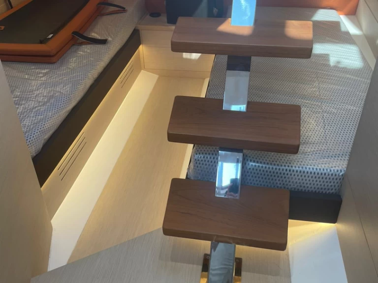 Alquiler de Tesoro T40 en Saint-Laurent-du-Var