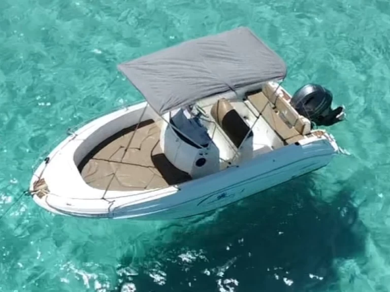 Alquiler Lancha Pacific Craft con o sin  título de navegación