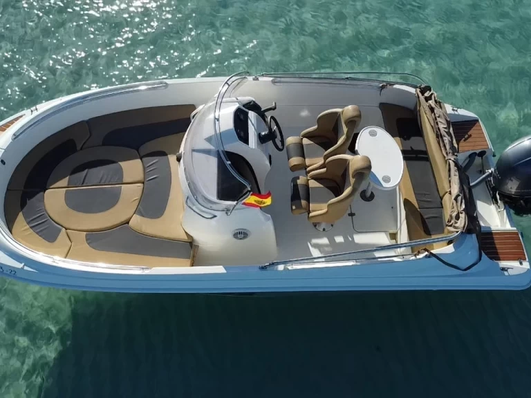 Alquiler Lancha en Marina Formentera - AQUA 6.30