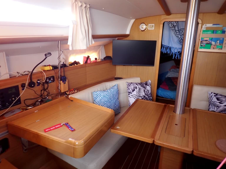 Alquiler de embarcaciones Jeanneau Sun Odyssey 36i Performance enLa Seyne-sur-Mer en Samboat
