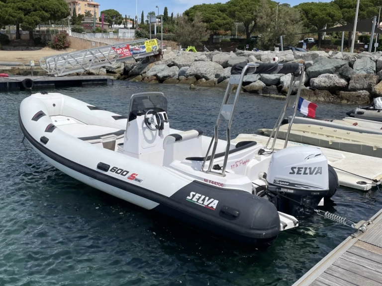Alquiler Les Issambres - Selva Selva D600 S Line en SamBoat