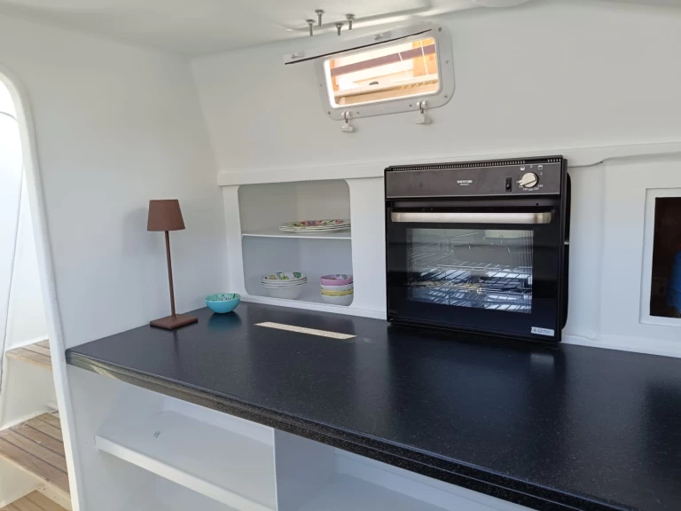 Catamarán para alquilar Playa de Talamanca al mejor precio