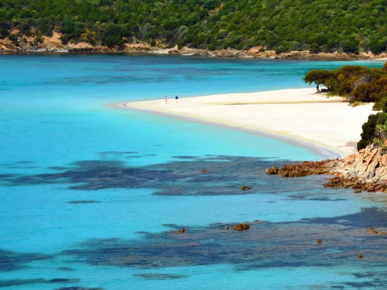 Velero para alquilar Cagliari Port al mejor precio