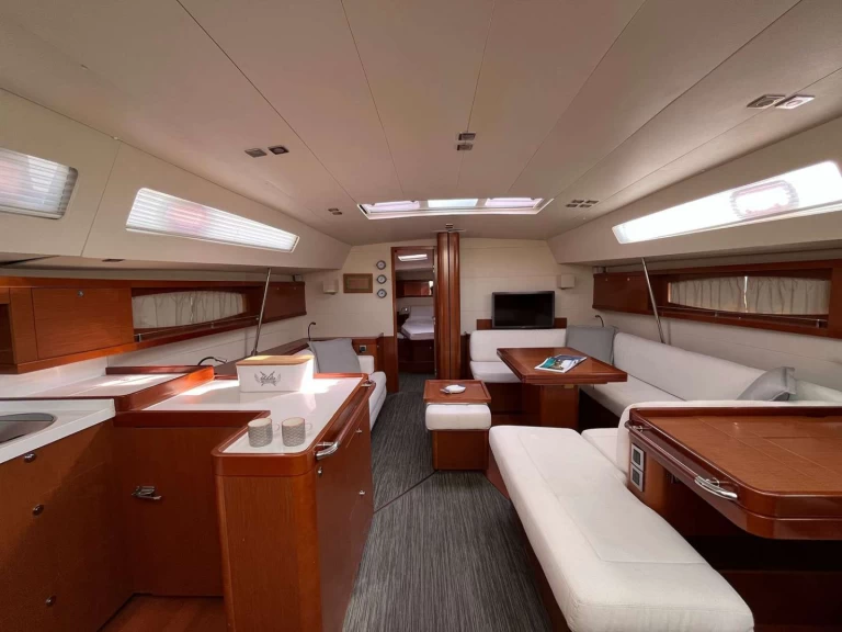 Alquiler de Yate de lujo, con o sin patrón Bénéteau Göcek