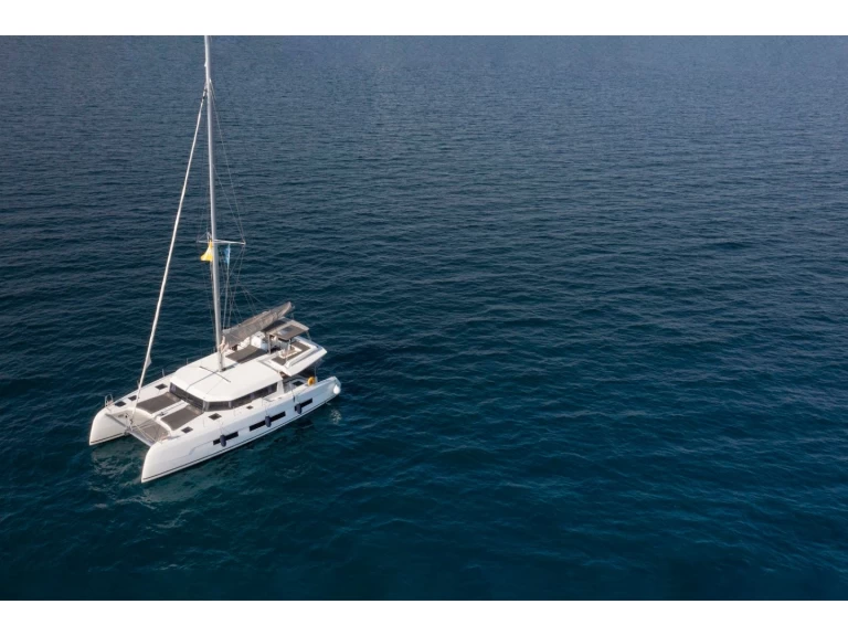 Catamarán para alquilar Álimos al mejor precio